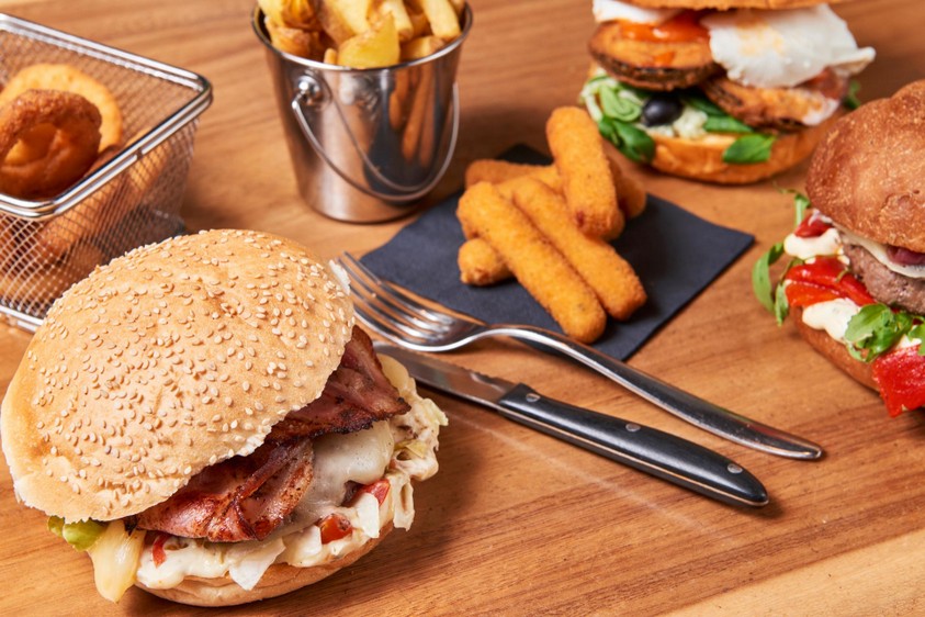 17como-burgher-1.jpg